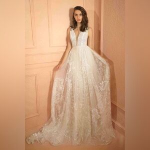 Rish Bridal "Chloe" Boho Wedding Dress | Size 0 NWT Unaltered + garment bag